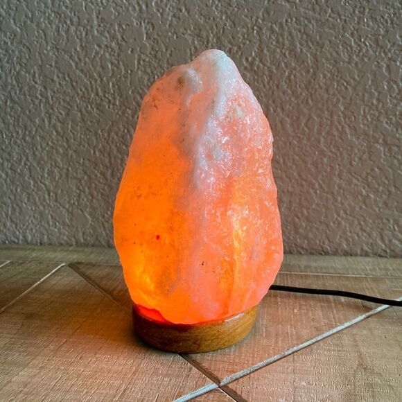 Color Changing Himalayan Salt Lamp - Picture 1 of 11